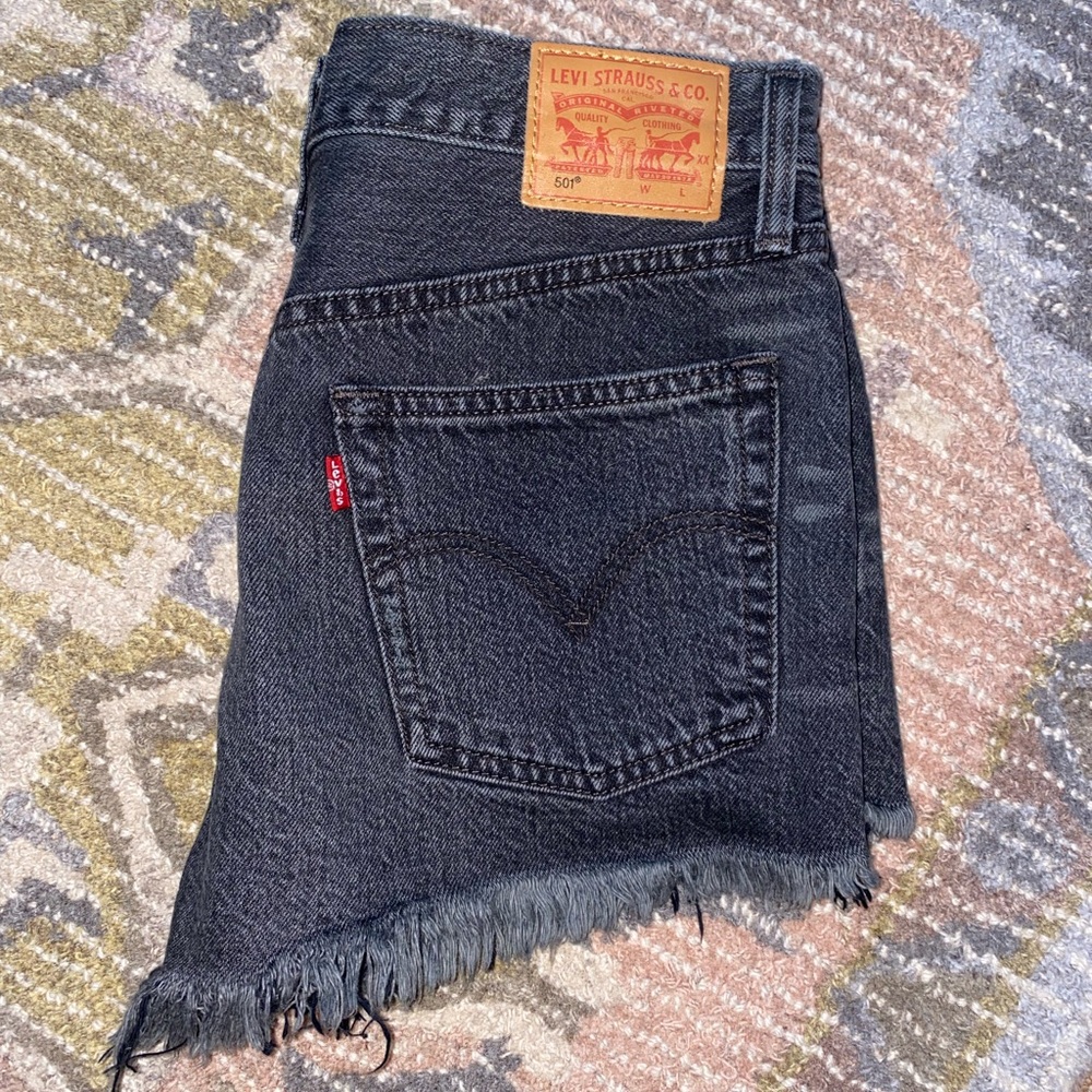 Levi 501 shorts black